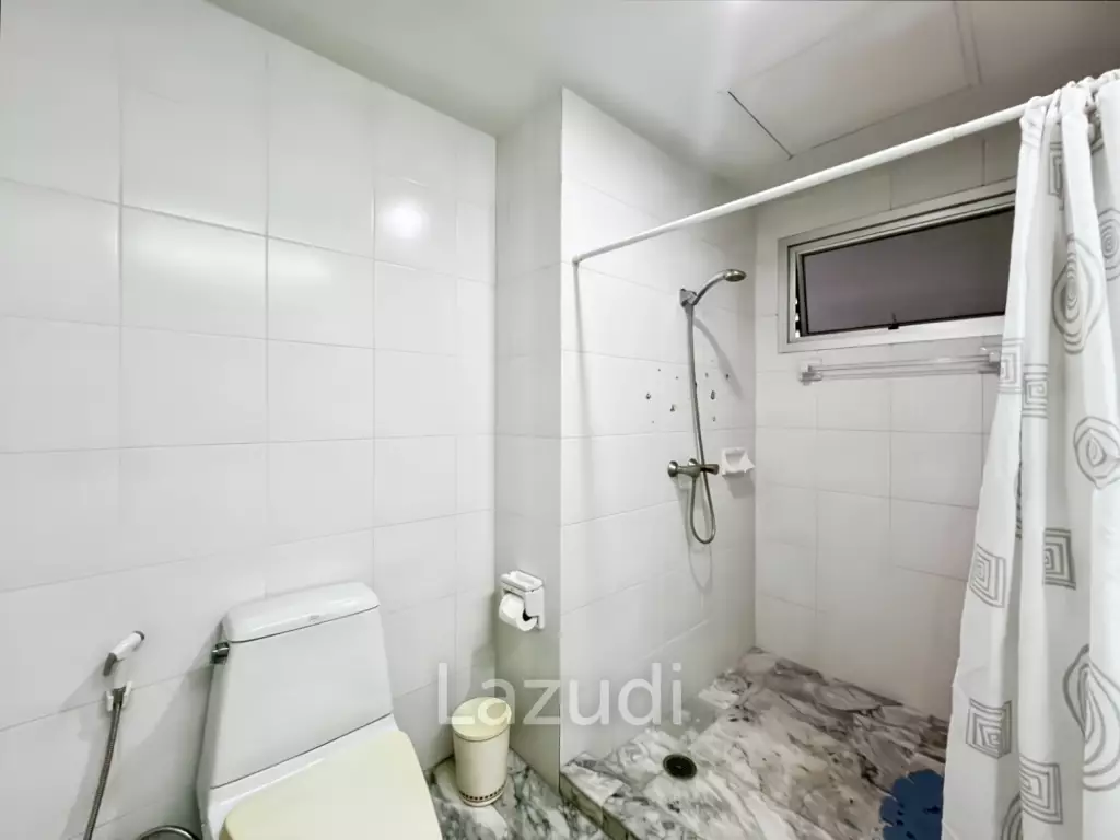 Baan Kinnon Hua Hin : The Ultra-Exclusive 18th Floor Beachfront 4 Bedroom Condo