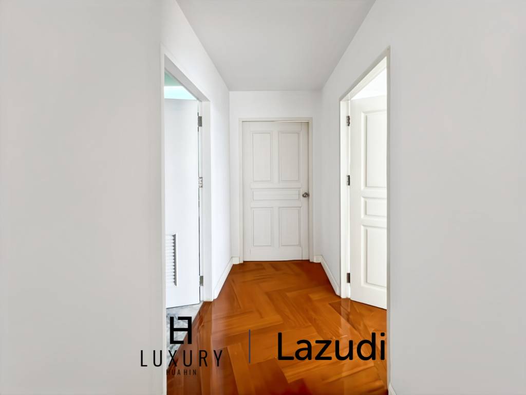 Baan Kinnon Hua Hin : The Ultra-Exclusive 18th Floor Beachfront 4 Bedroom Condo