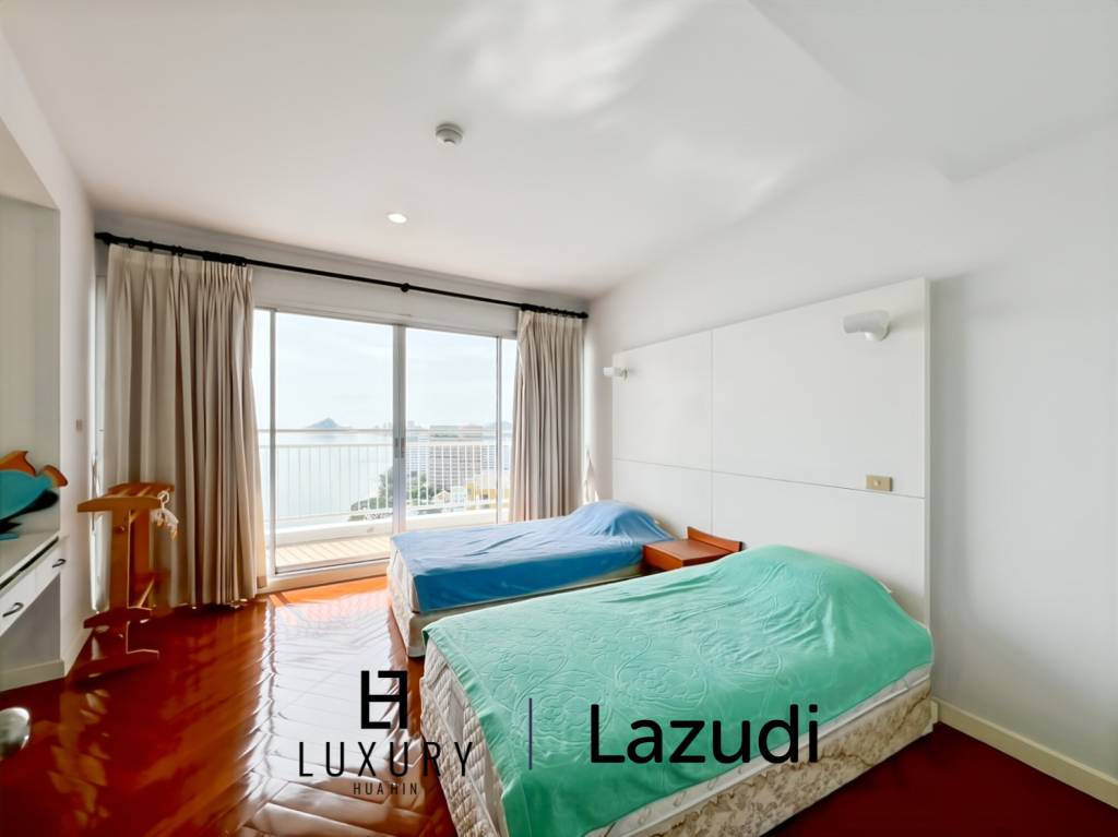 Baan Kinnon Hua Hin : The Ultra-Exclusive 18th Floor Beachfront 4 Bedroom Condo