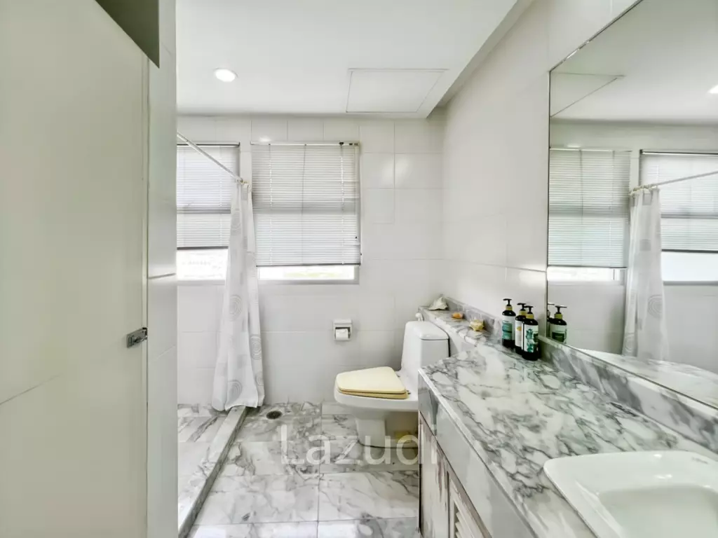 Baan Kinnon Hua Hin : The Ultra-Exclusive 18th Floor Beachfront 4 Bedroom Condo