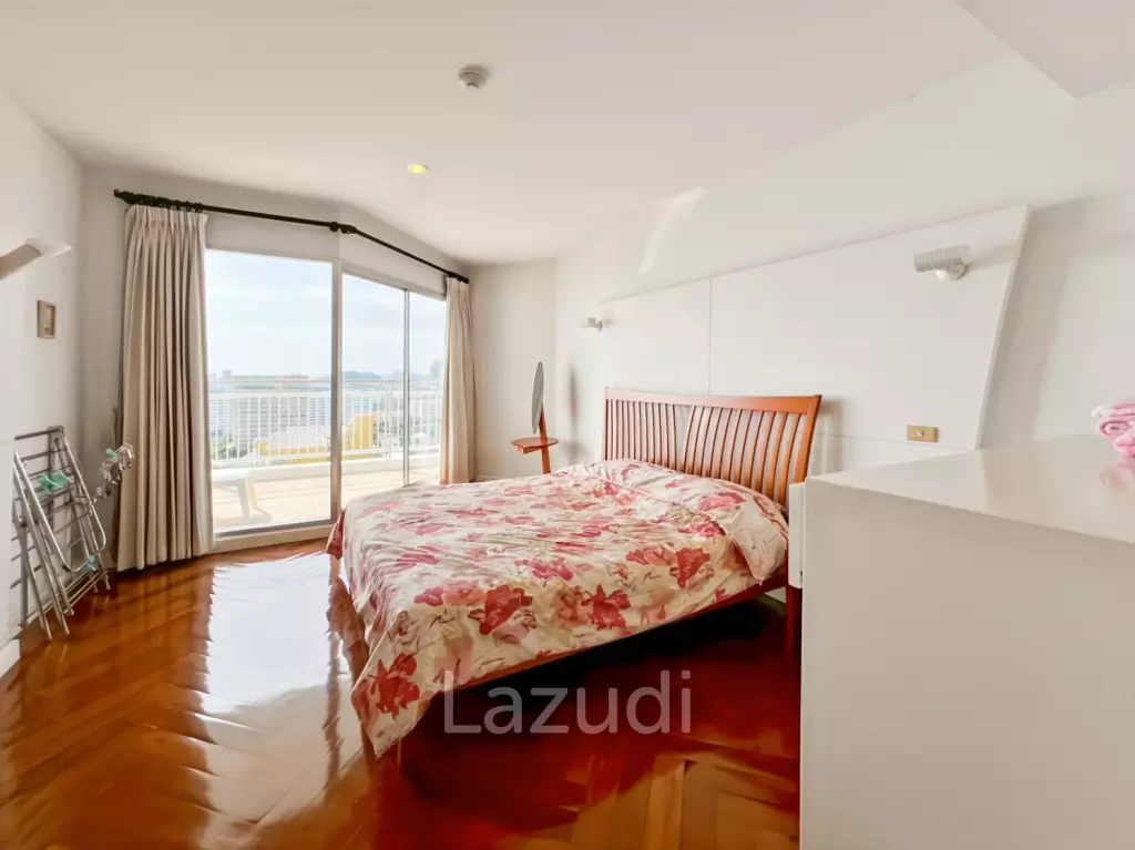 Baan Kinnon Hua Hin : The Ultra-Exclusive 18th Floor Beachfront 4 Bedroom Condo