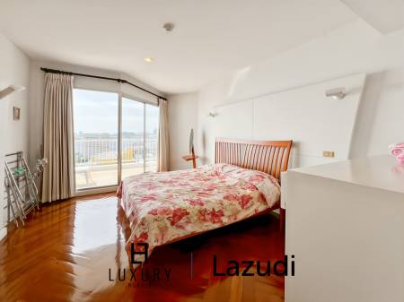 Baan Kinnon Hua Hin : The Ultra-Exclusive 18th Floor Beachfront 4 Bedroom Condo