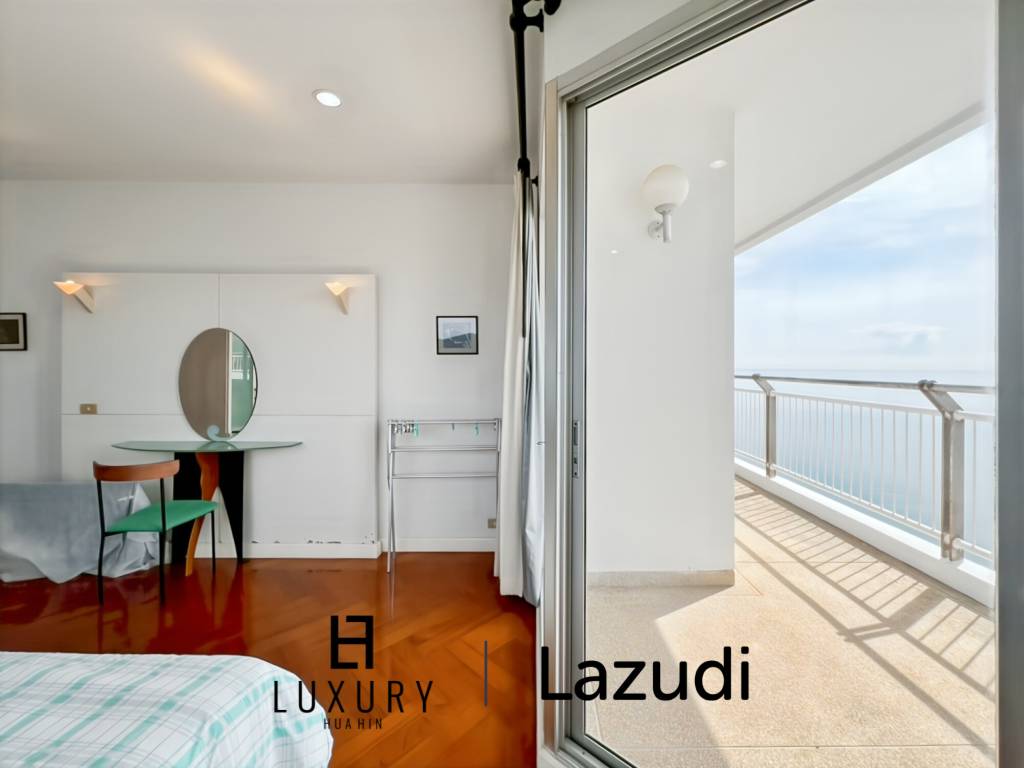 Baan Kinnon Hua Hin : The Ultra-Exclusive 18th Floor Beachfront 4 Bedroom Condo
