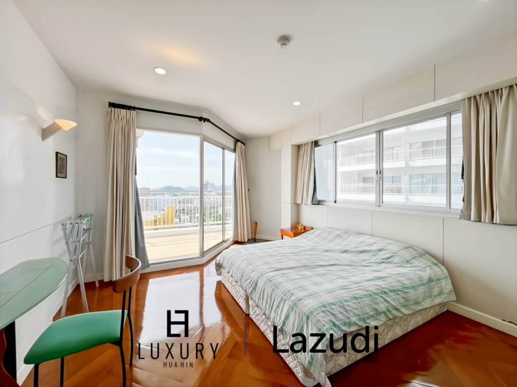 Baan Kinnon Hua Hin : The Ultra-Exclusive 18th Floor Beachfront 4 Bedroom Condo