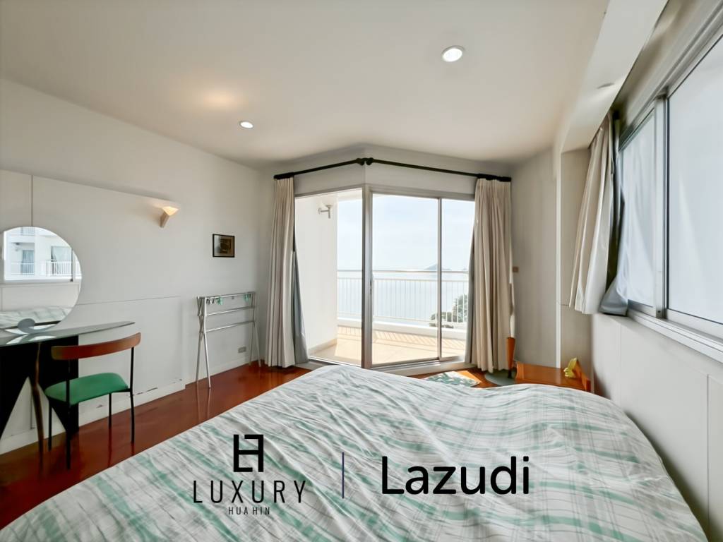 Baan Kinnon Hua Hin : The Ultra-Exclusive 18th Floor Beachfront 4 Bedroom Condo