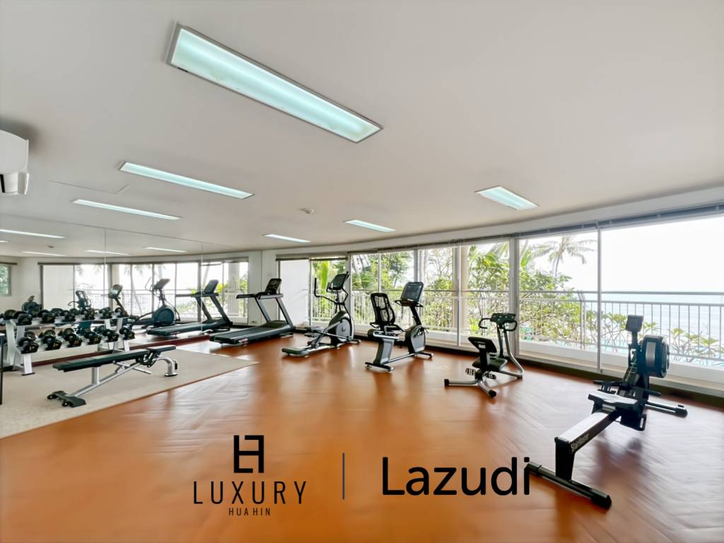 Baan Kinnon Hua Hin : The Ultra-Exclusive 18th Floor Beachfront 4 Bedroom Condo