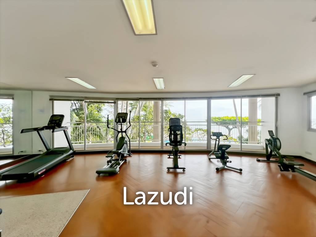 Baan Kinnon Hua Hin : The Ultra-Exclusive 18th Floor Beachfront 4 Bedroom Condo