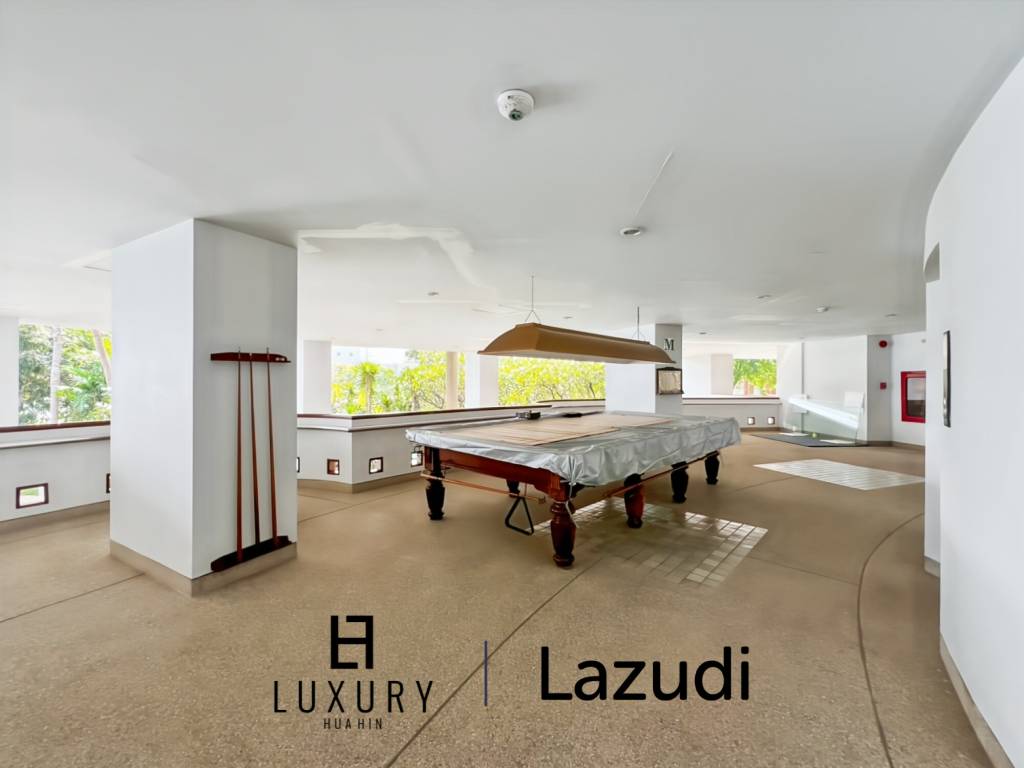 Baan Kinnon Hua Hin : The Ultra-Exclusive 18th Floor Beachfront 4 Bedroom Condo