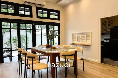 Luxurious 6-Bedroom Townhouse in Khlong Tan Nuea