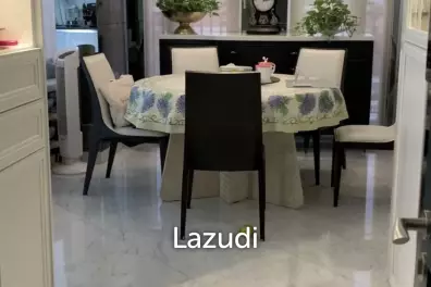Modern 3-Bed Condo in Maestro 01 Sathorn Yen Akat