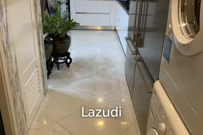 Modern 3-Bed Condo in Maestro 01 Sathorn Yen Akat