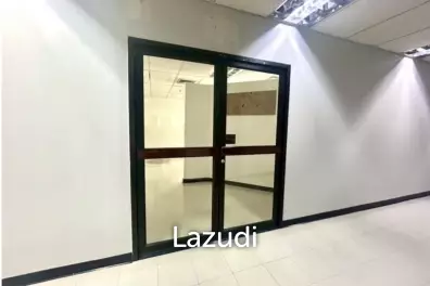 104 sq.m. Office for Rent in Silom at Paso Tower