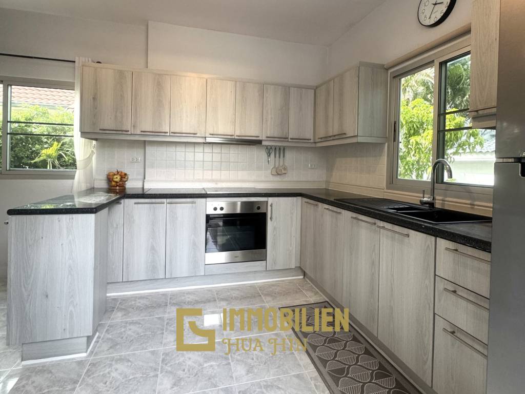 schwedischer Architekturstil / Gemeinschaftspool / Fitnessraum und Billiardtisch