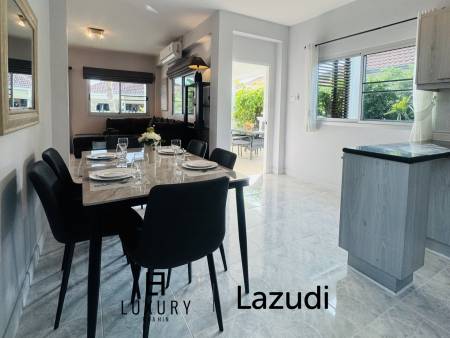 Style architectural suédois / piscine commune / salle de sport et table de billard