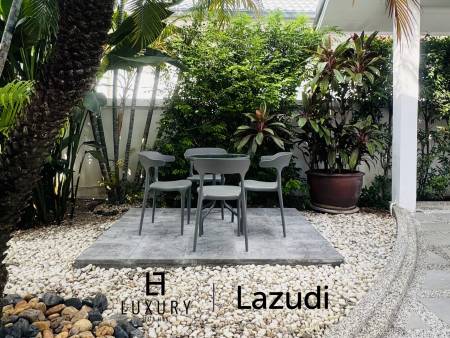 Style architectural suédois / piscine commune / salle de sport et table de billard