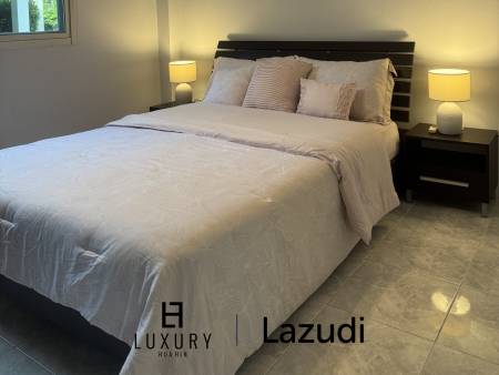 Style architectural suédois / piscine commune / salle de sport et table de billard