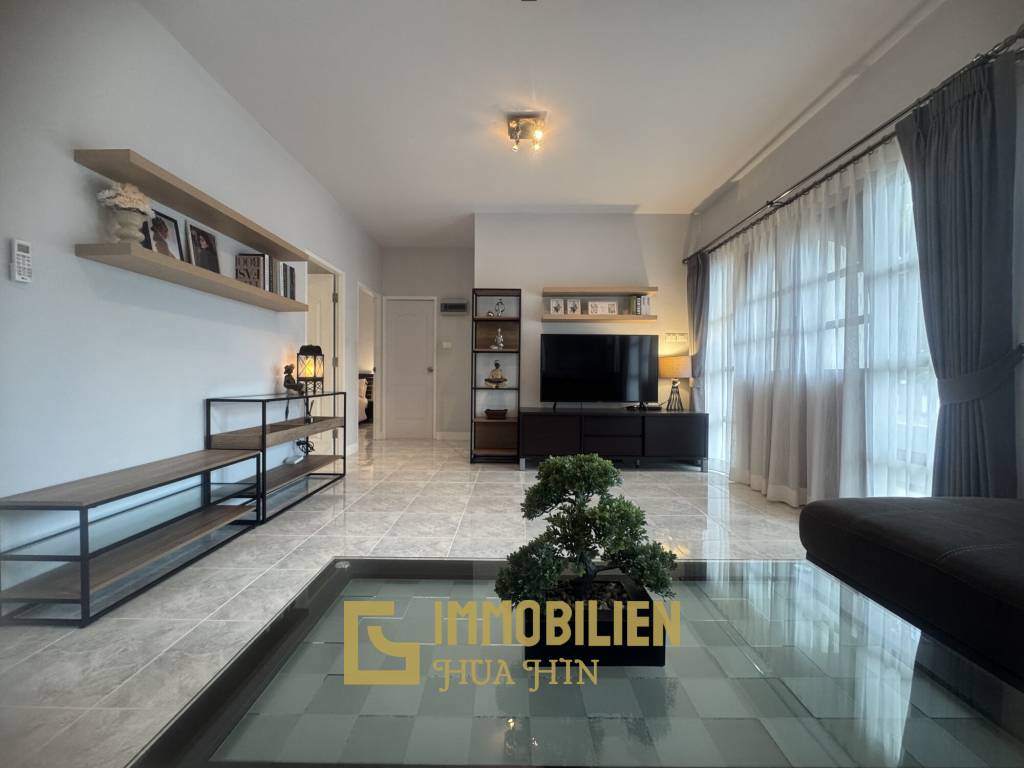 schwedischer Architekturstil / Gemeinschaftspool / Fitnessraum und Billiardtisch