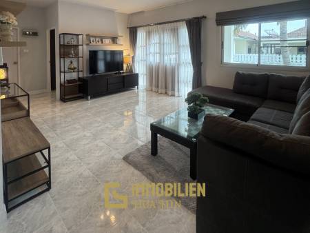 schwedischer Architekturstil / Gemeinschaftspool / Fitnessraum und Billiardtisch