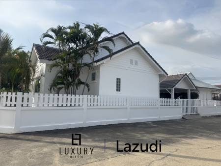 Style architectural suédois / piscine commune / salle de sport et table de billard