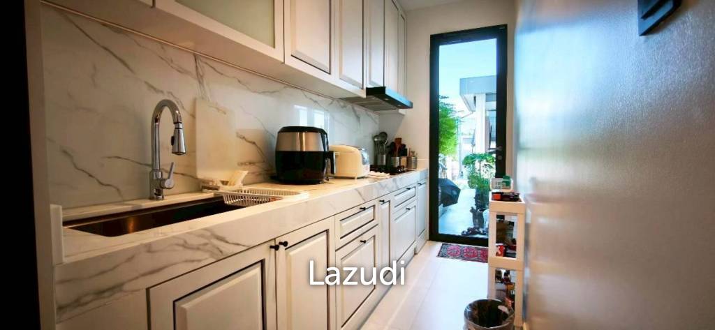 4 Bedrooms 5 Bathrooms 261.40 SQ.M. Arcade By Patta