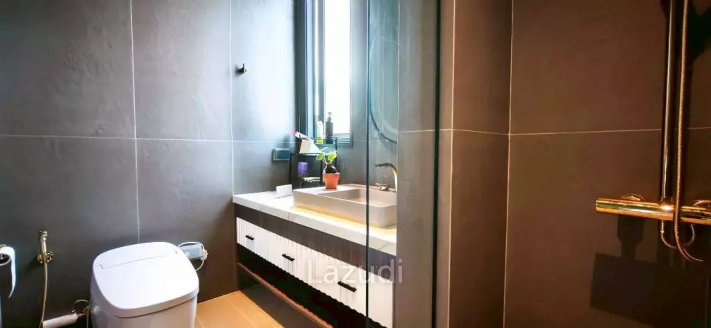 4 Bedrooms 5 Bathrooms 261.40 SQ.M. Arcade By Patta