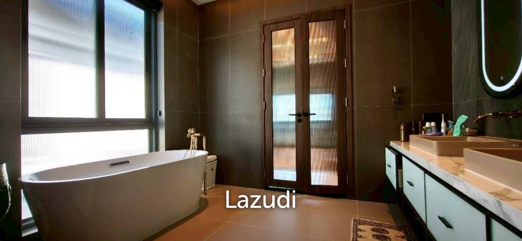 4 Bedrooms 5 Bathrooms 261.40 SQ.M. Arcade By Patta
