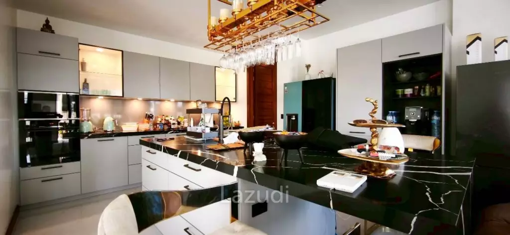 4 Bedrooms 5 Bathrooms 261.40 SQ.M. Arcade By Patta