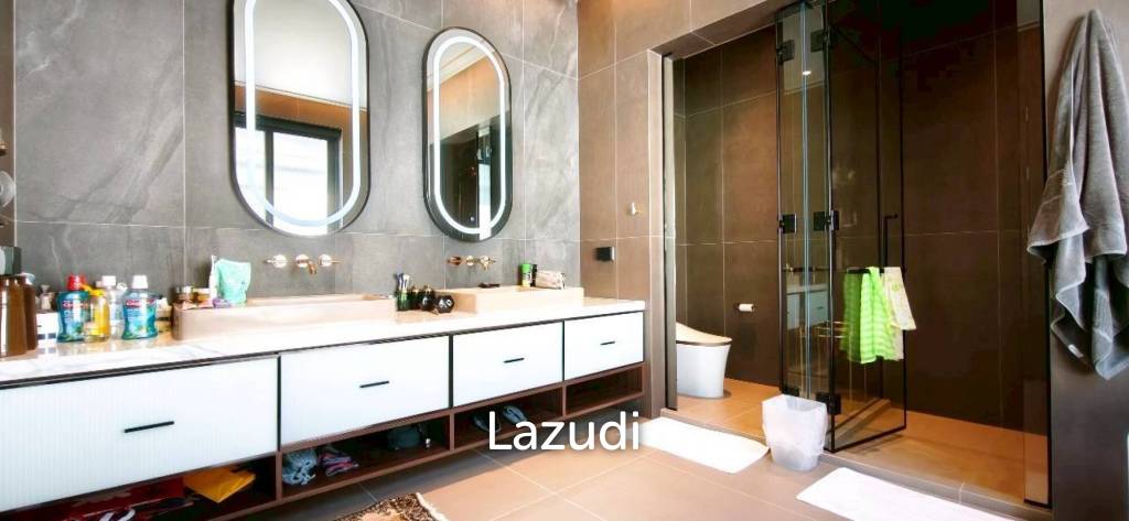 4 Bedrooms 5 Bathrooms 261.40 SQ.M. Arcade By Patta