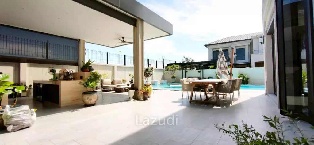 4 Bedrooms 5 Bathrooms 261.40 SQ.M. Arcade By Patta