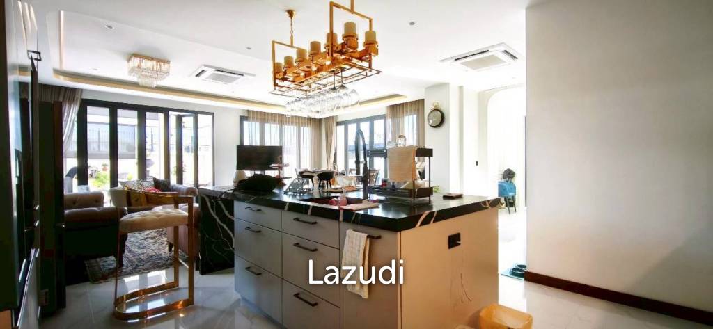 4 Bedrooms 5 Bathrooms 261.40 SQ.M. Arcade By Patta