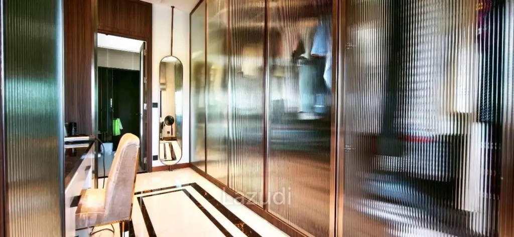 4 Bedrooms 5 Bathrooms 261.40 SQ.M. Arcade By Patta