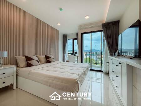 Mira Monte Hua Hin 94: Prime 8th Floor Condo
