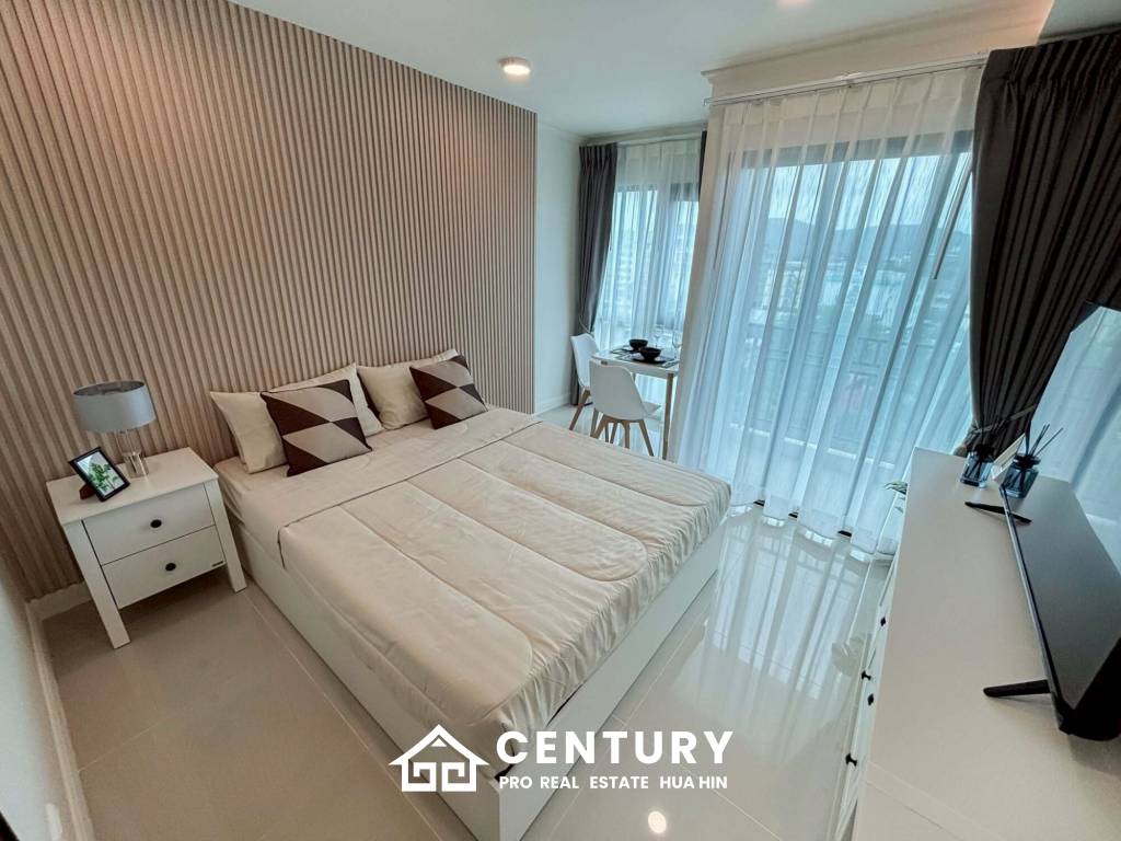 Mira Monte Hua Hin 94: Prime 8th Floor Condo