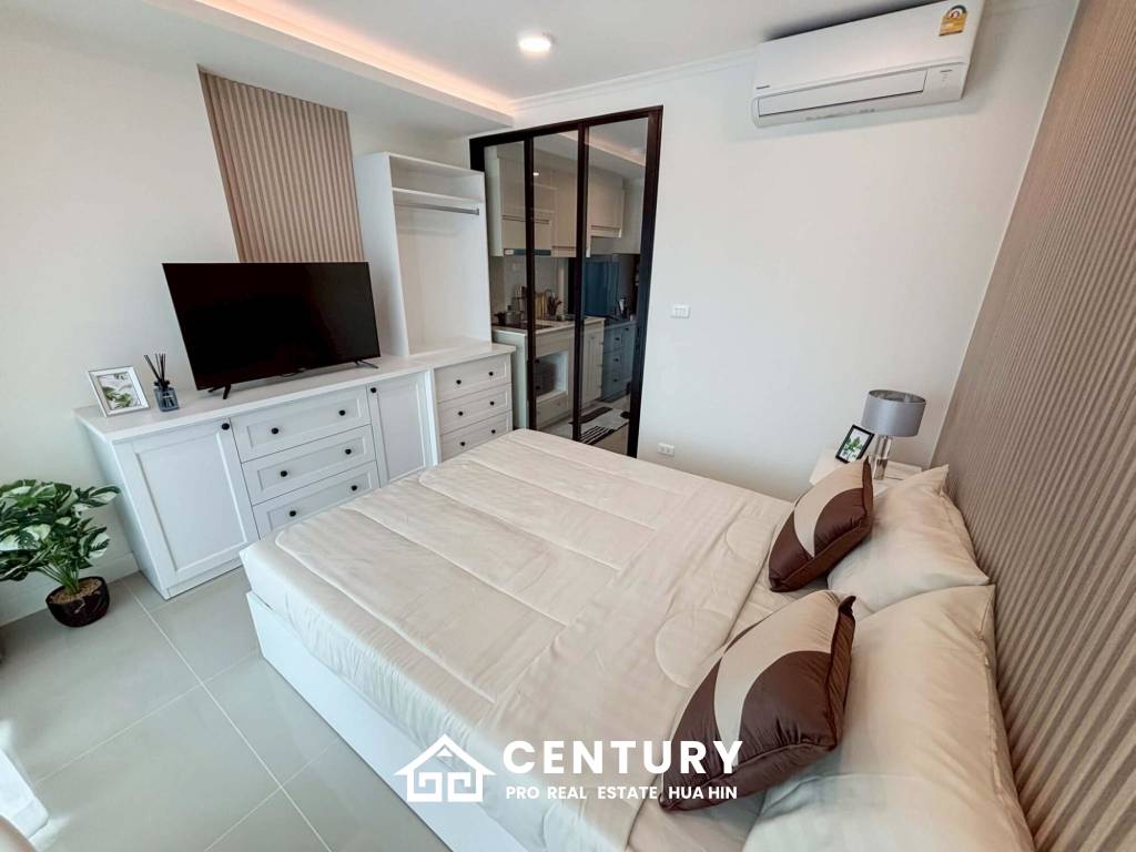 Mira Monte Hua Hin 94: Prime 8th Floor Condo