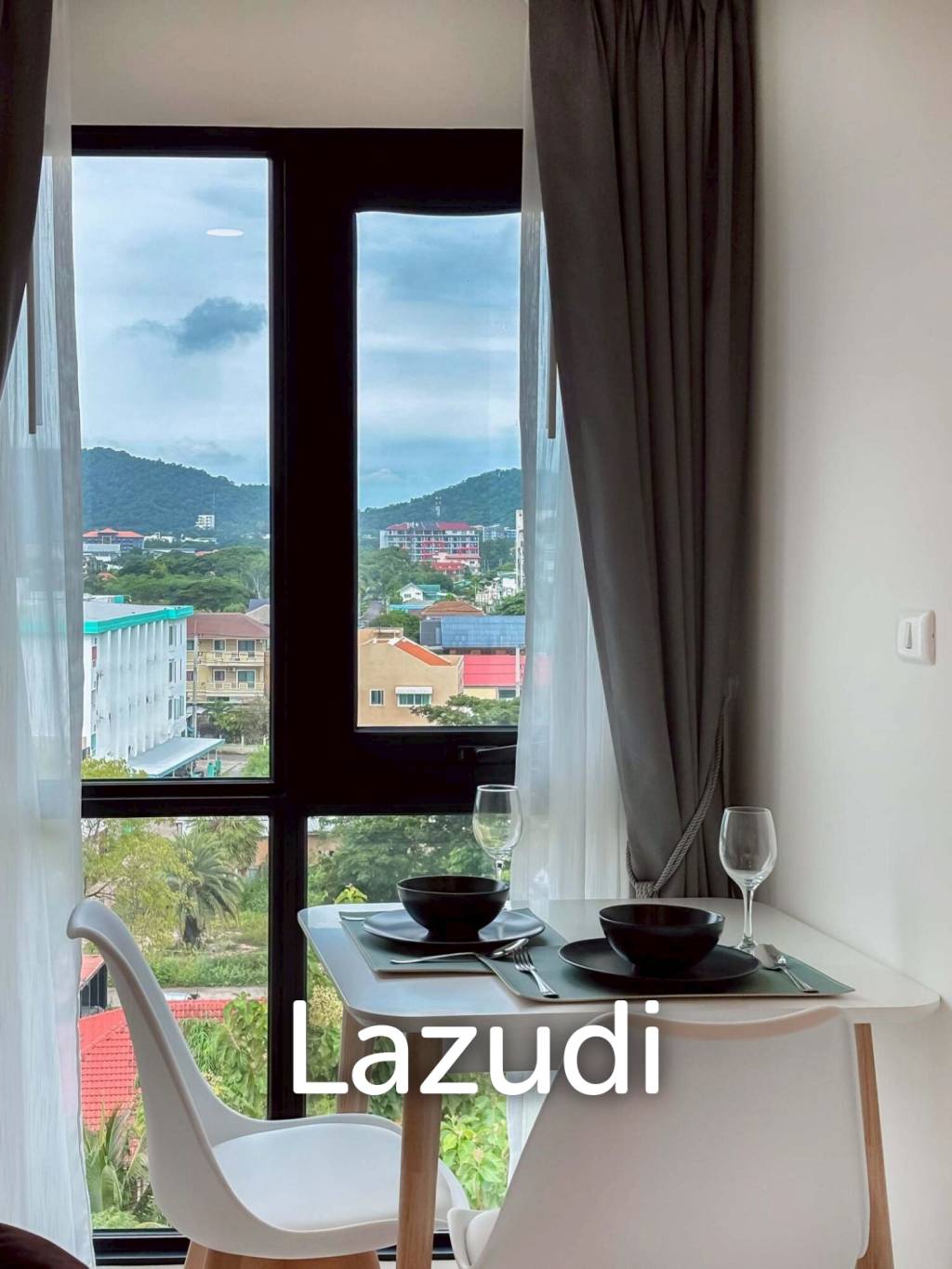 Mira Monte Hua Hin 94: Prime 8th Floor Condo