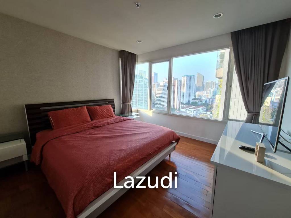 Sophisticated 2-BR in Bangkok's Baan Siri 31 Condo