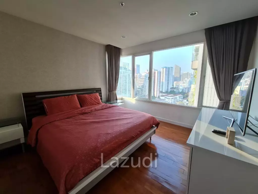 Sophisticated 2-BR in Bangkok's Baan Siri 31 Condo