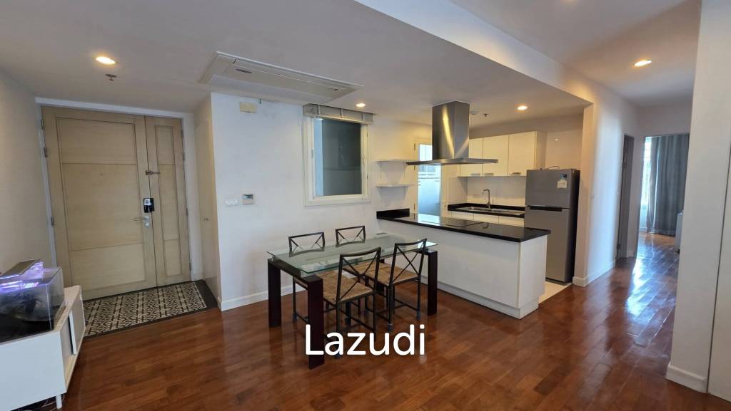 Sophisticated 2-BR in Bangkok's Baan Siri 31 Condo