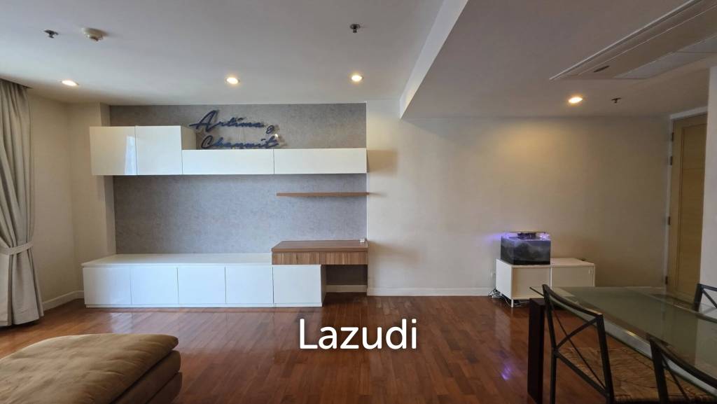 Sophisticated 2-BR in Bangkok's Baan Siri 31 Condo