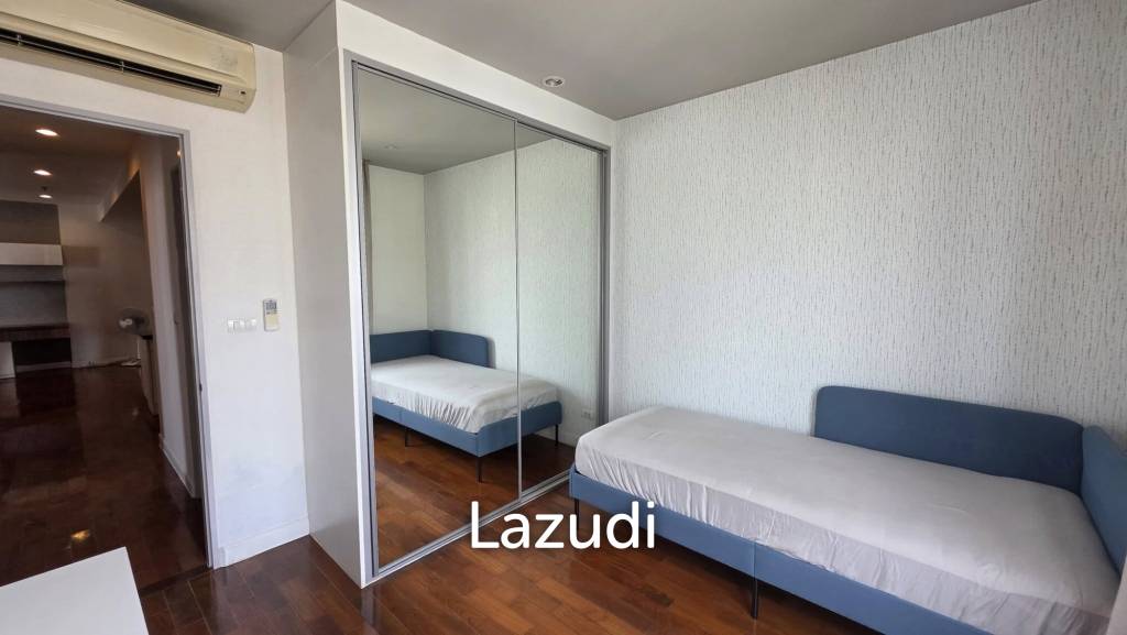 Sophisticated 2-BR in Bangkok's Baan Siri 31 Condo