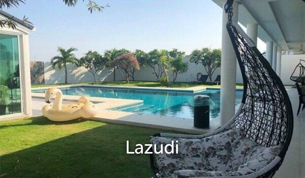 FALCON HILL : Great Quality 3 Bed Pool Villa on Luxury Development