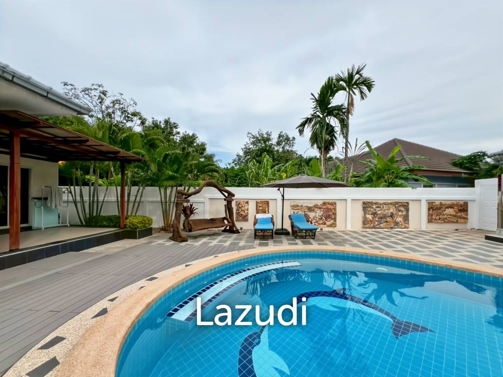 Tropical Garden Village 3-Bedroom Villa with Pool and Sauna