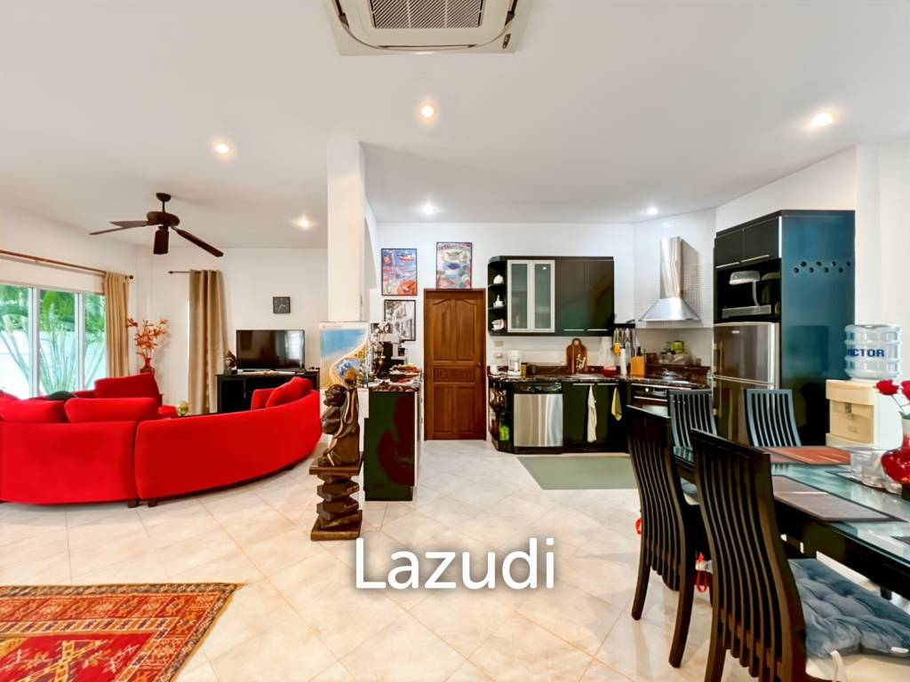 Tropical Garden Village 3-Bedroom Villa with Pool and Sauna