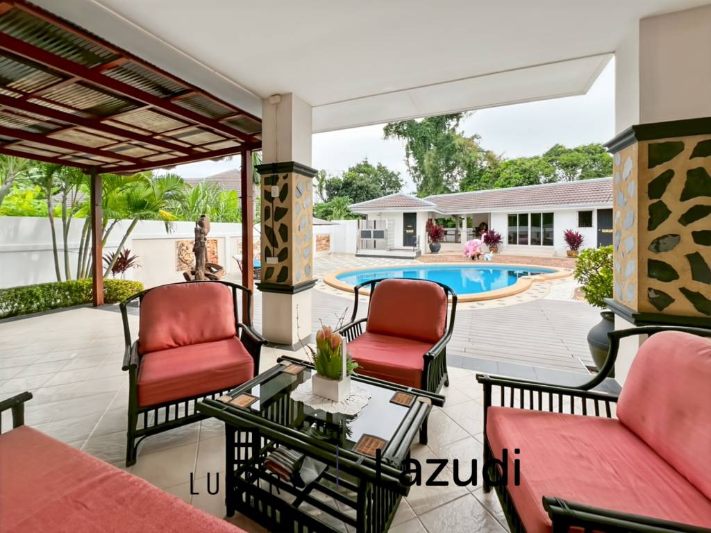 Terrain de 836 m² / sauna / maison d'hôtes indépendante