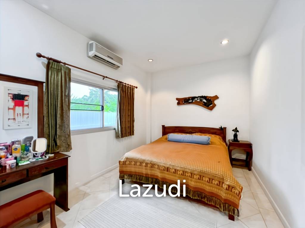 Tropical Garden Village 3-Bedroom Villa with Pool and Sauna
