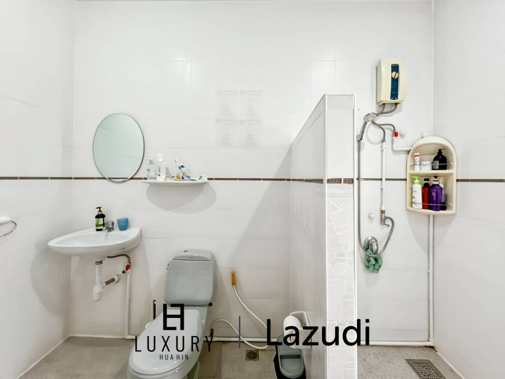 Terrain de 836 m² / sauna / maison d'hôtes indépendante