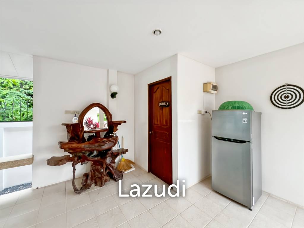 Tropical Garden Village 3-Bedroom Villa with Pool and Sauna