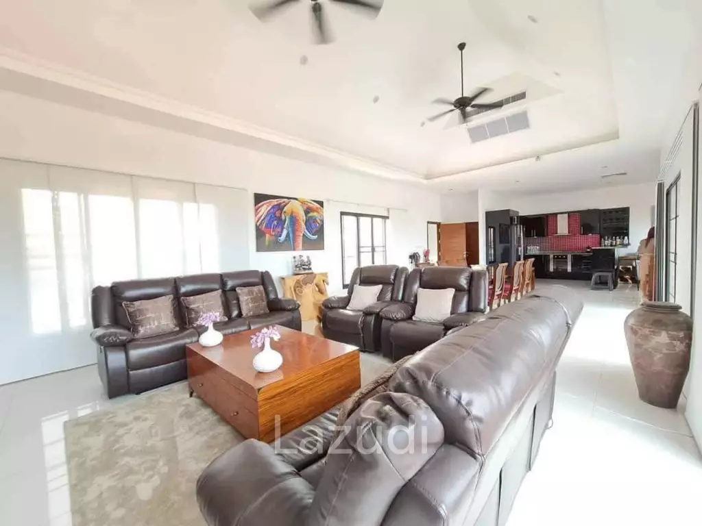 3 Beds 4 Baths 380 SQ.M. Talay Sawan Village