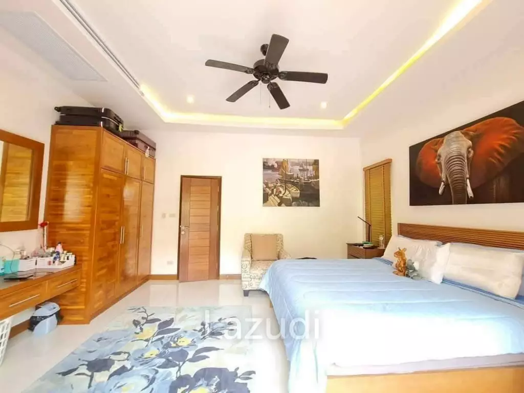 3 Beds 4 Baths 380 SQ.M. Talay Sawan Village