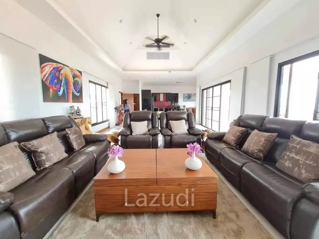 3 Beds 4 Baths 380 SQ.M. Talay Sawan Village